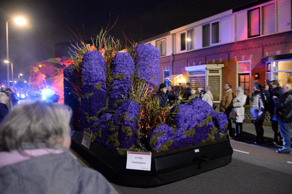 ../Images/Verlicht corso Noordwijkerhout 2019 023.jpg